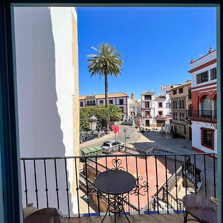 Hostal Servilia Καρμόνα Εξωτερικό φωτογραφία