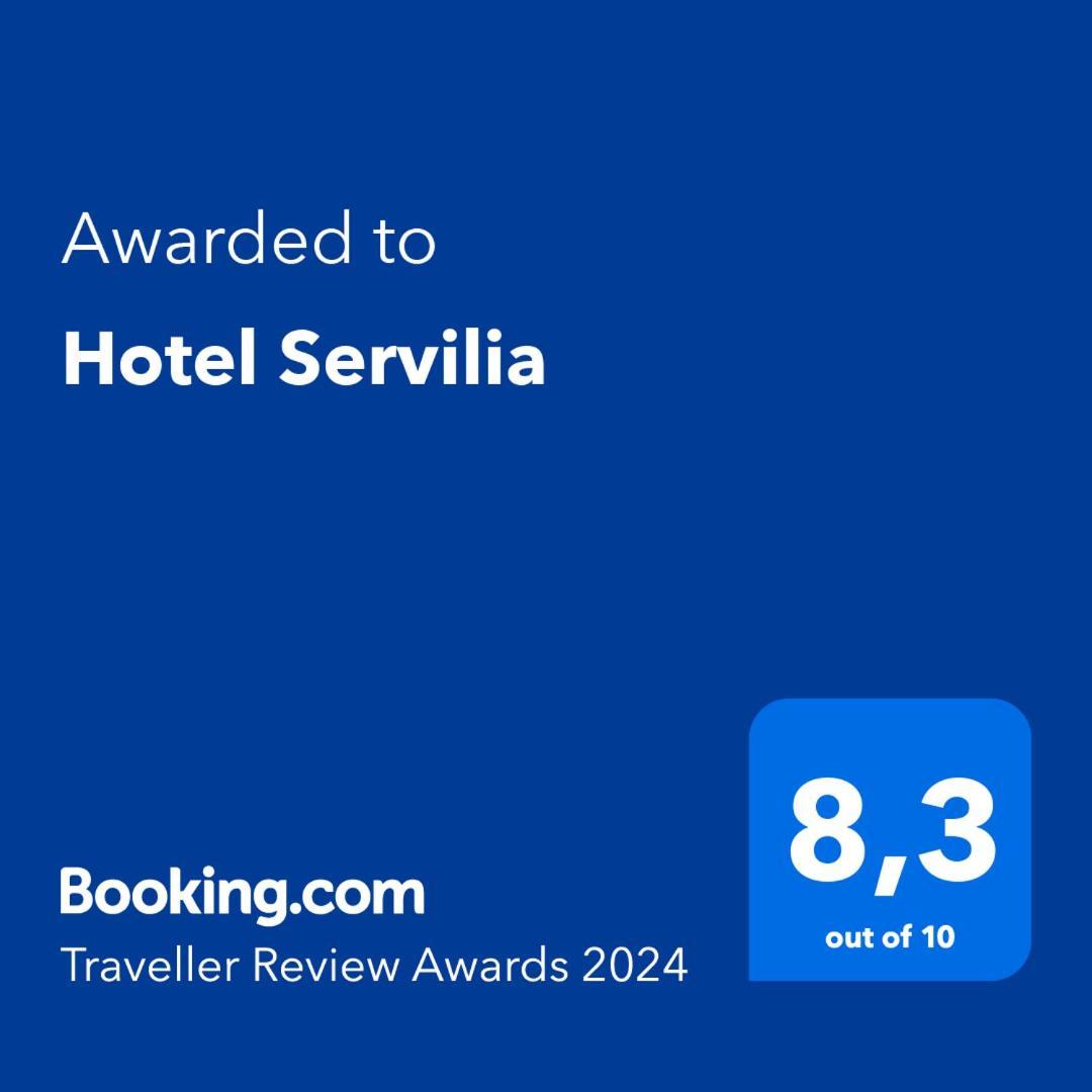 Hostal Servilia Καρμόνα Εξωτερικό φωτογραφία