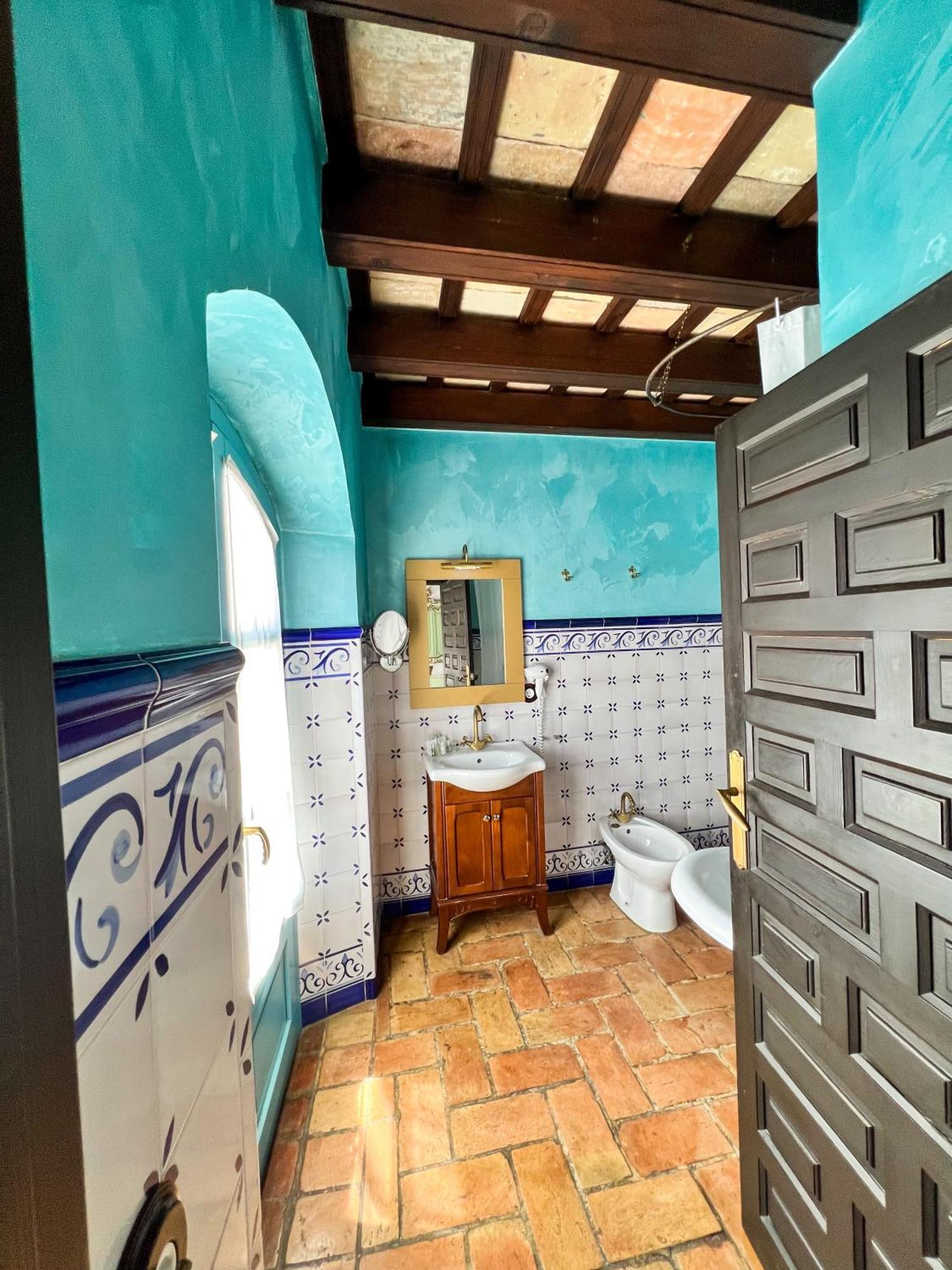 Hostal Servilia Καρμόνα Εξωτερικό φωτογραφία